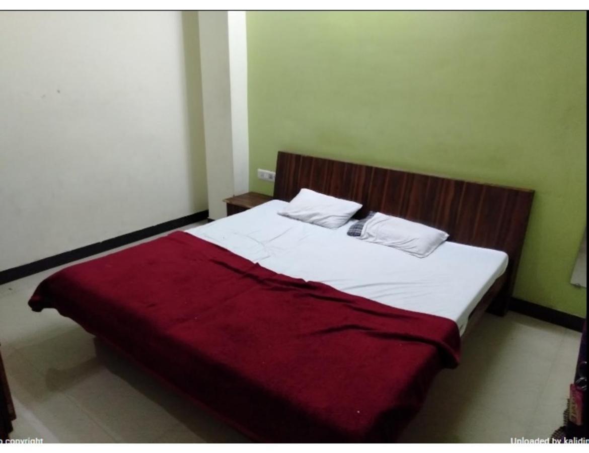 Hotel Adarsh, Ujjain Ujaim Exterior foto