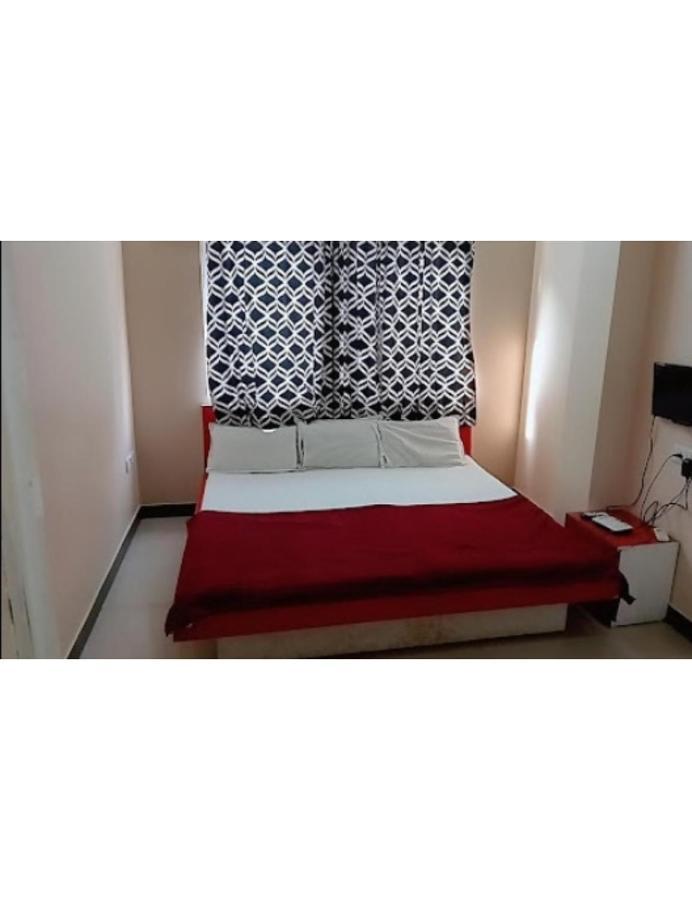 Hotel Adarsh, Ujjain Ujaim Exterior foto